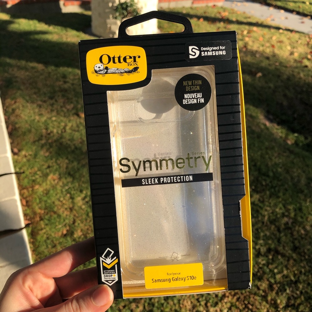 Samsung Galaxy S10e otter box case